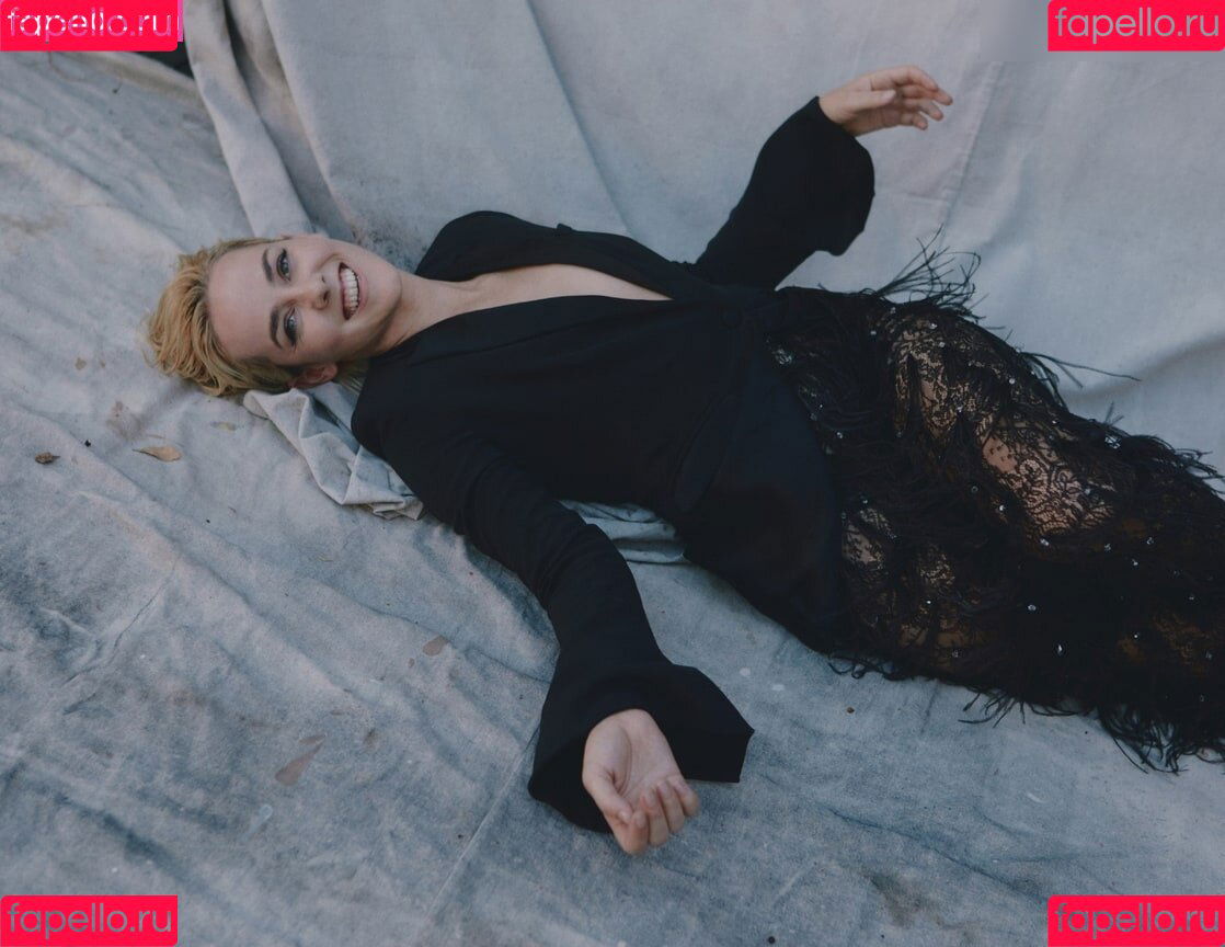 Jena Malone Onlyfans Photo Gallery 