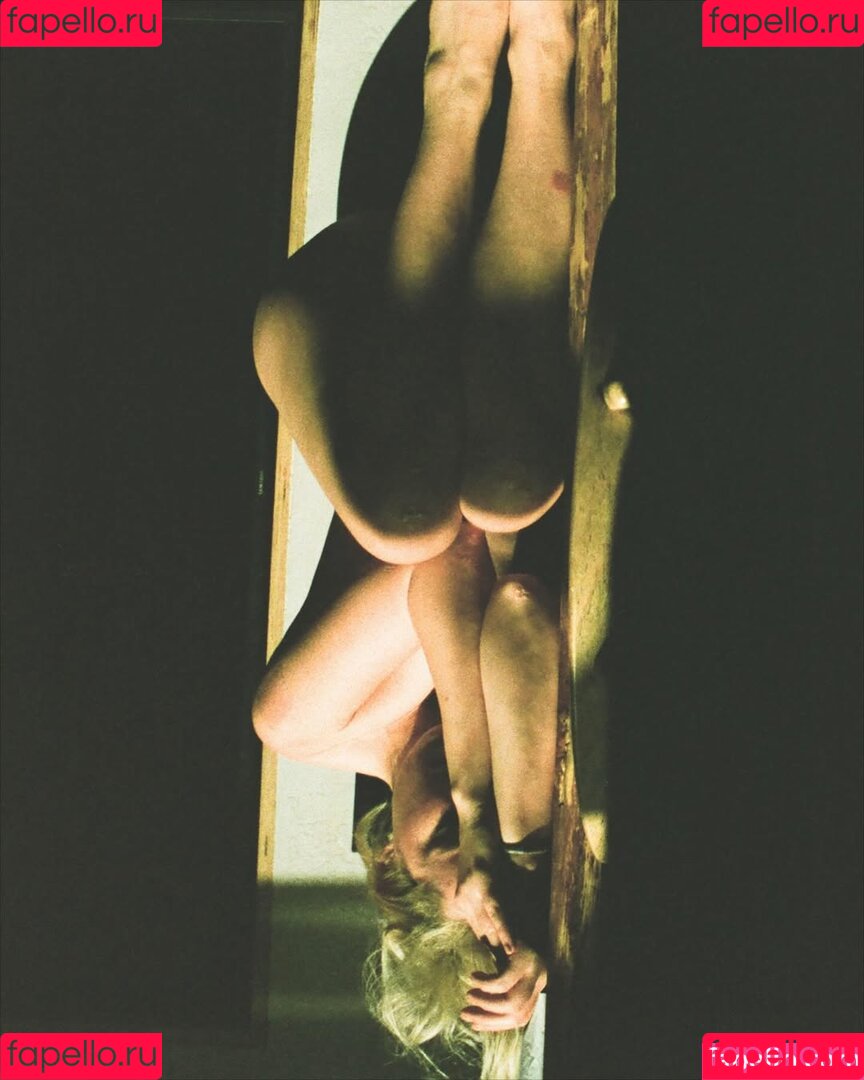 Jena Malone Onlyfans Photo Gallery 