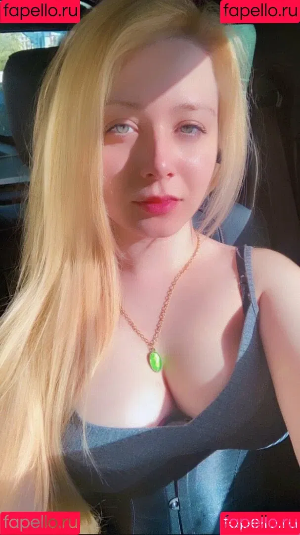 Aanarih Onlyfans Photo Gallery 