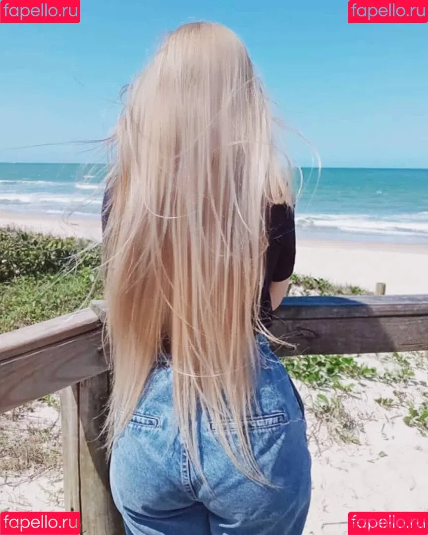 Aanarih Onlyfans Photo Gallery 