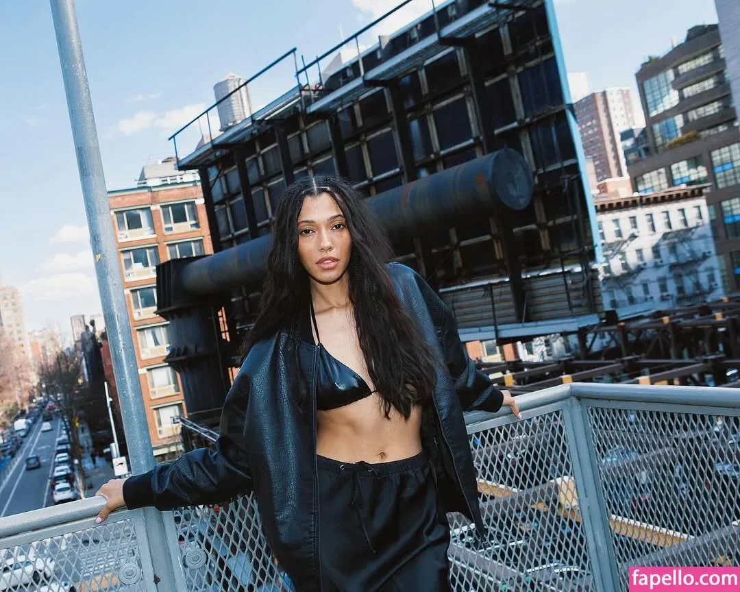 Haianny Pereira-Carvalho Onlyfans Photo Gallery 