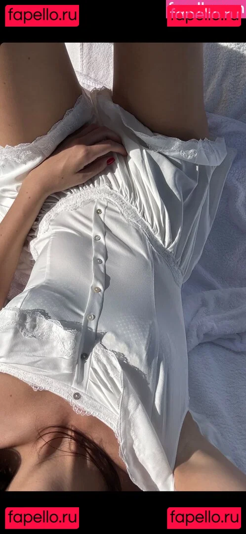 Vittoria Ceretti Onlyfans Photo Gallery 