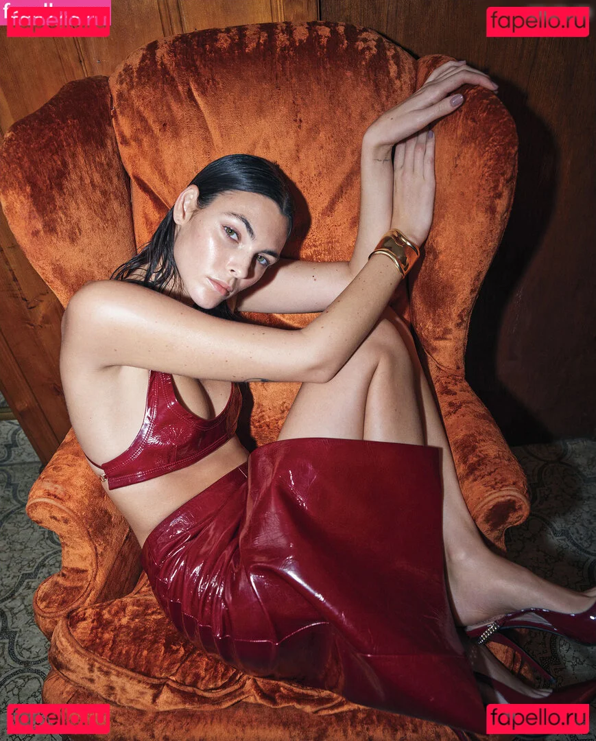 Vittoria Ceretti Onlyfans Photo Gallery 