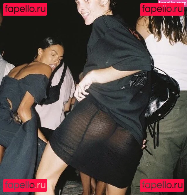 Vittoria Ceretti Onlyfans Photo Gallery 