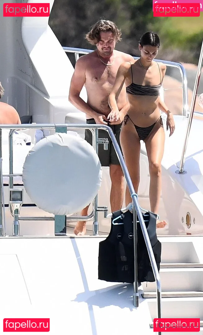 Vittoria Ceretti Onlyfans Photo Gallery 