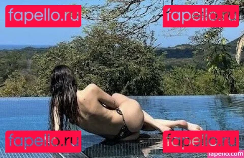 Vittoria Ceretti Onlyfans Photo Gallery 