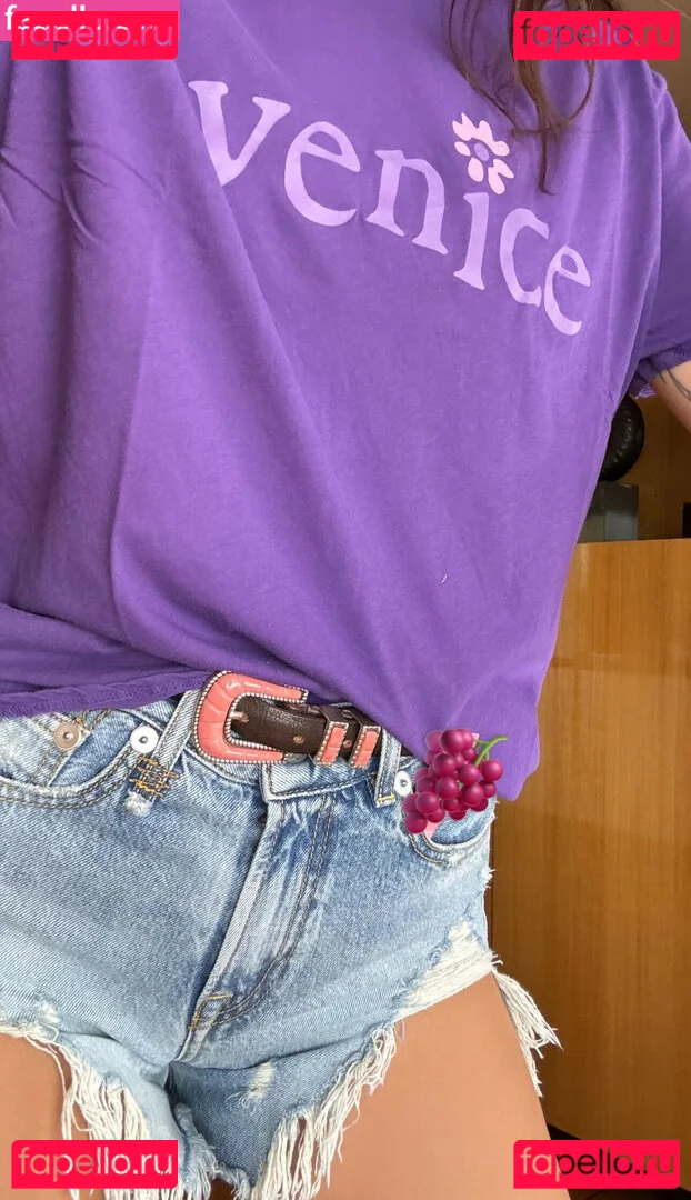 Vittoria Ceretti Onlyfans Photo Gallery 