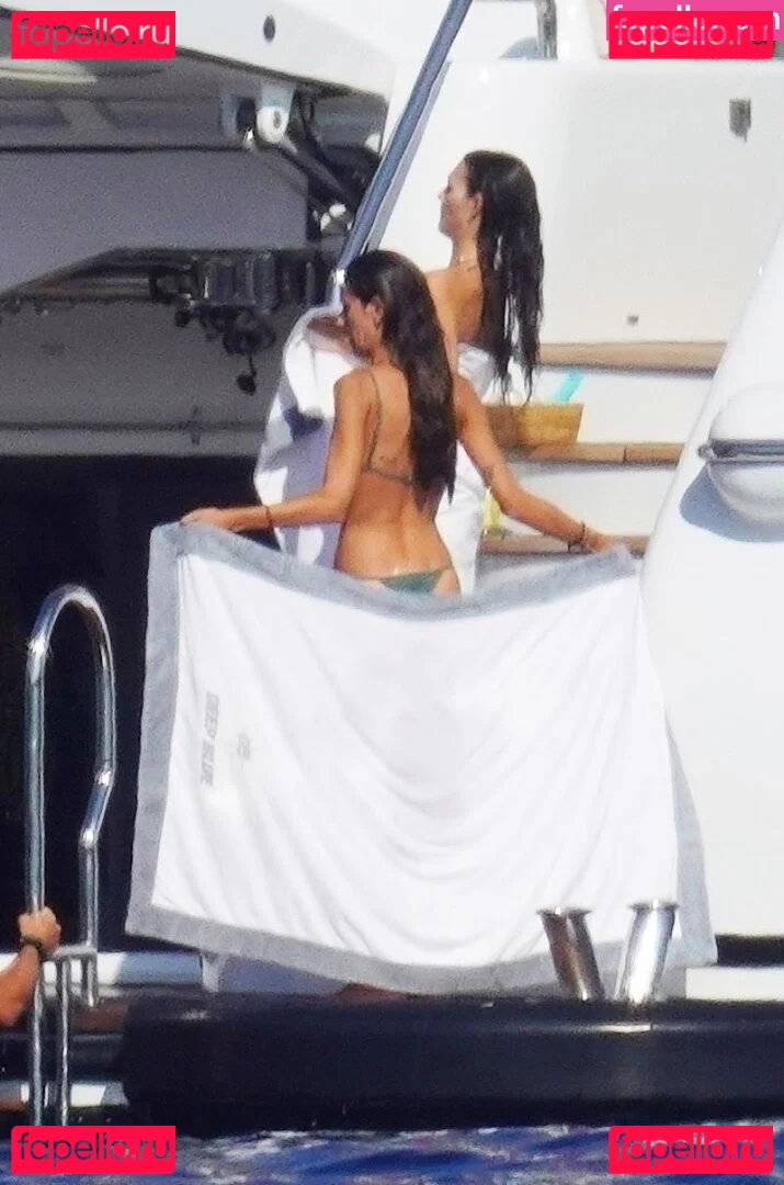 Vittoria Ceretti Onlyfans Photo Gallery 