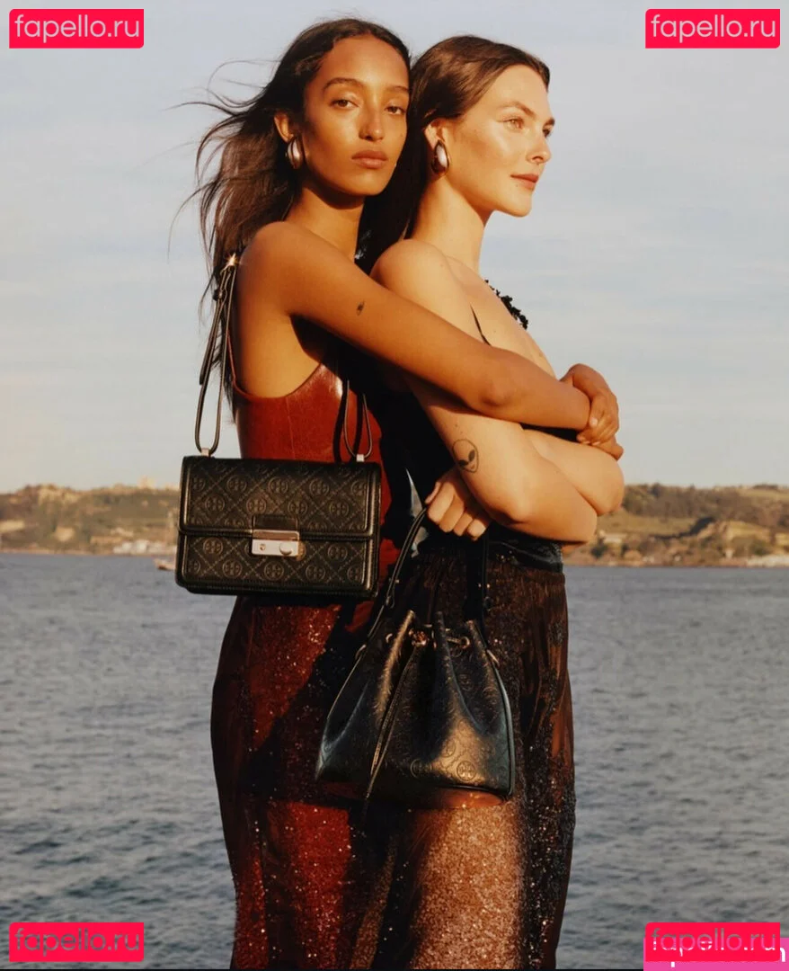 Vittoria Ceretti Onlyfans Photo Gallery 