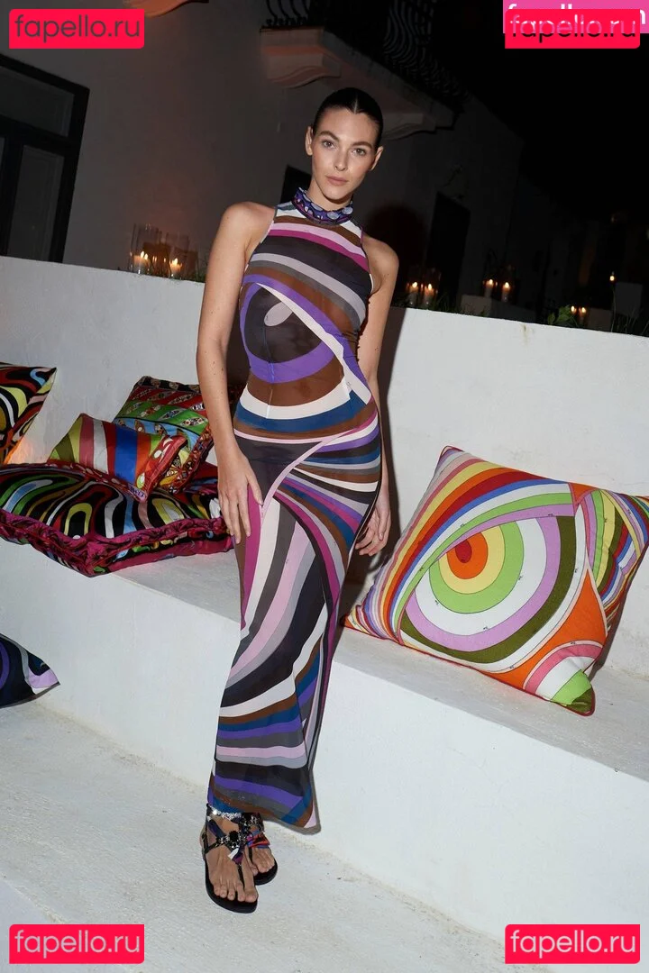 Vittoria Ceretti Onlyfans Photo Gallery 