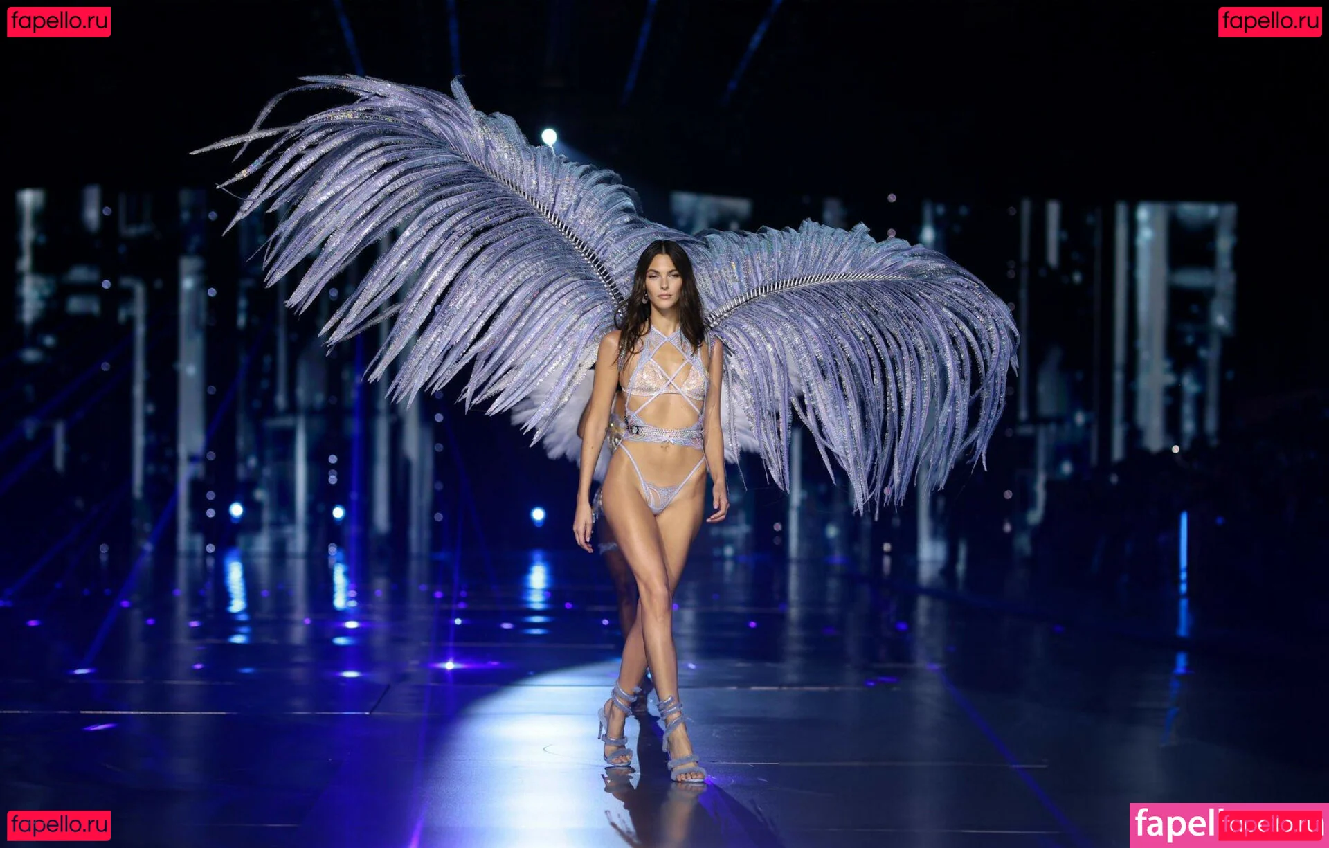 Vittoria Ceretti Onlyfans Photo Gallery 