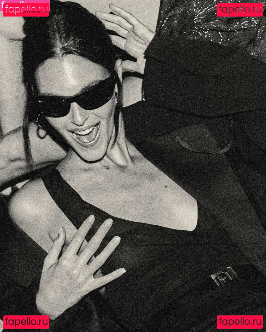 Vittoria Ceretti Onlyfans Photo Gallery 