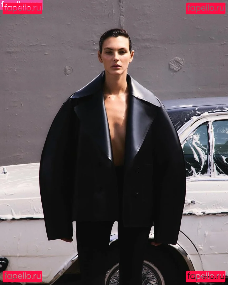 Vittoria Ceretti Onlyfans Photo Gallery 