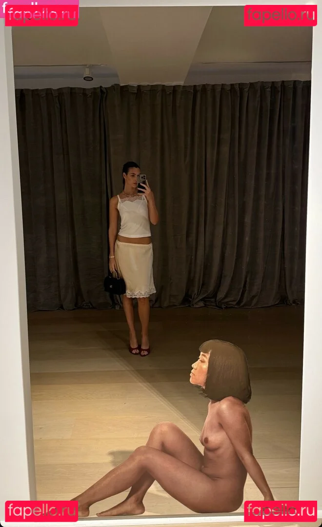 Vittoria Ceretti Onlyfans Photo Gallery 