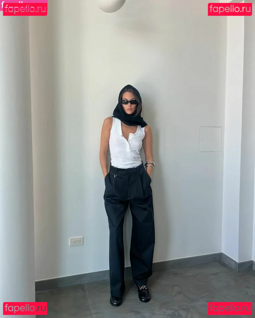 Vittoria Ceretti Onlyfans Photo Gallery 