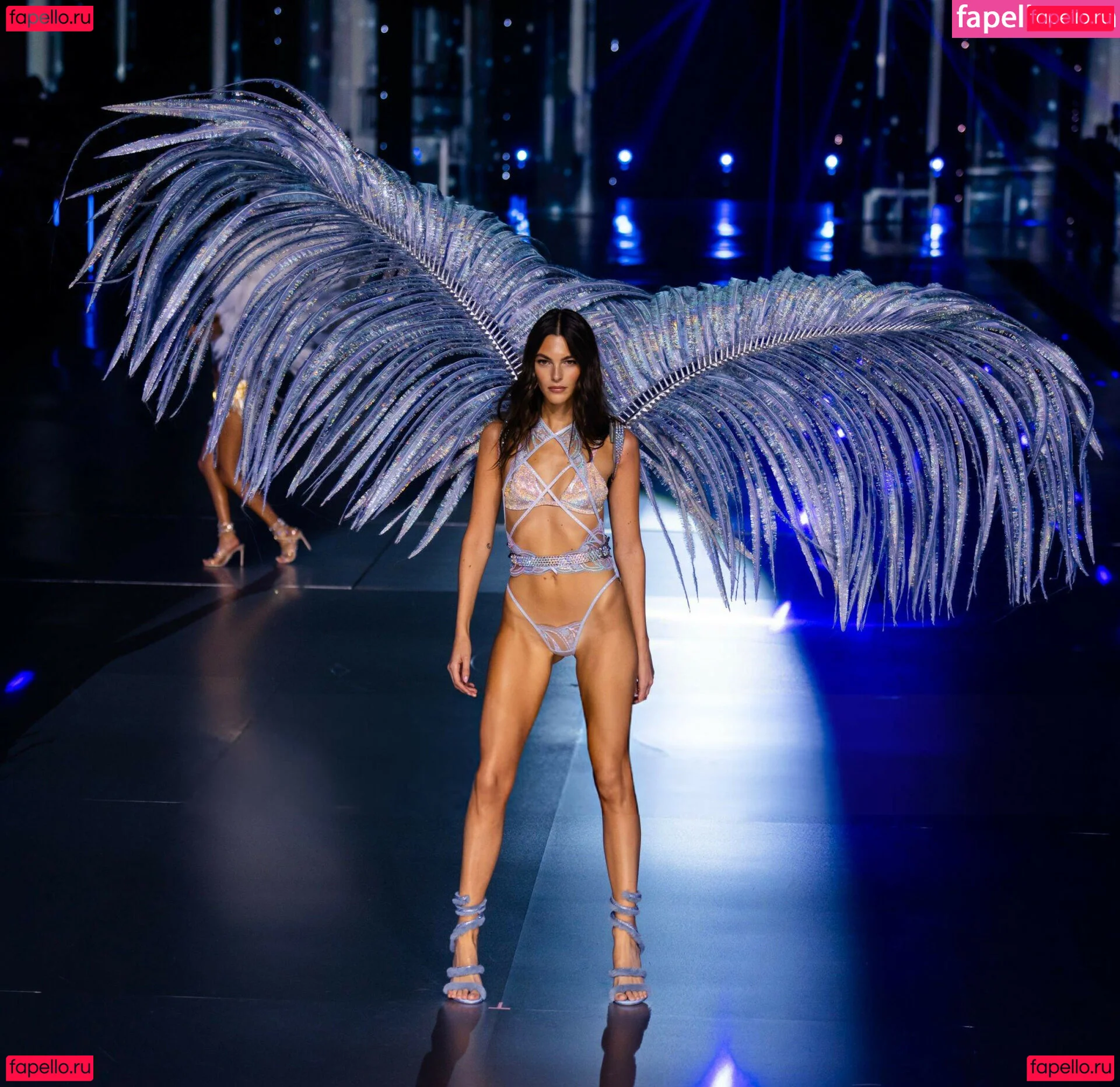 Vittoria Ceretti Onlyfans Photo Gallery 