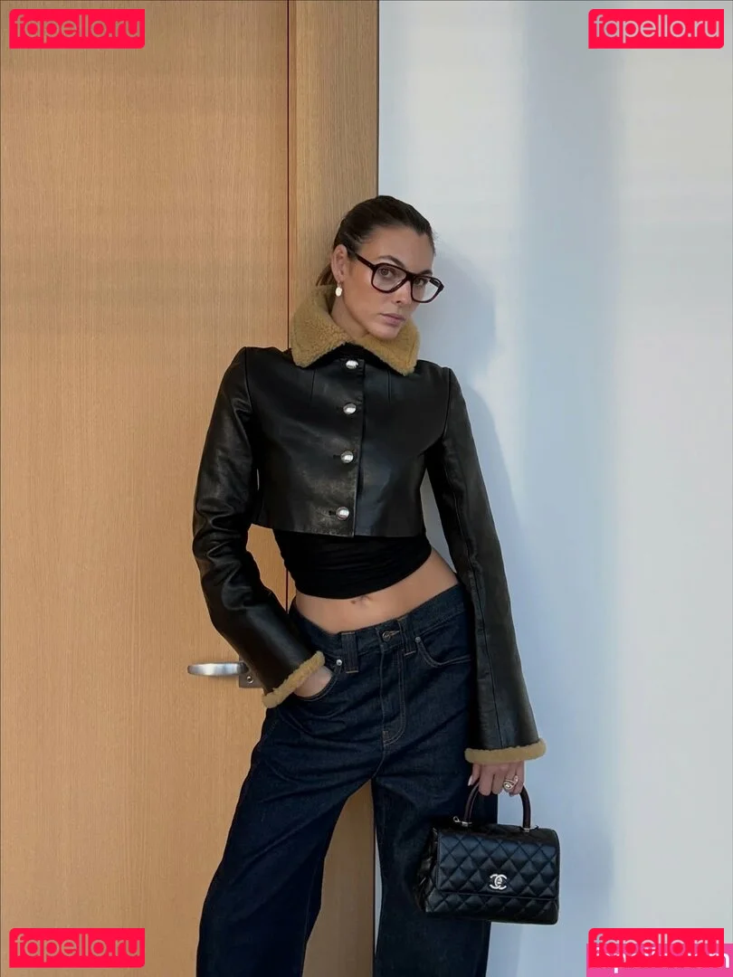 Vittoria Ceretti Onlyfans Photo Gallery 