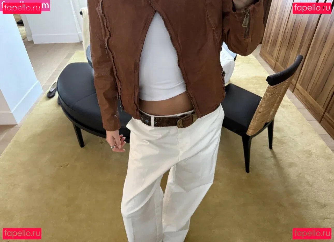 Vittoria Ceretti Onlyfans Photo Gallery 