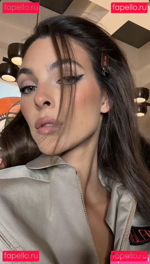 Vittoria Ceretti Onlyfans Photo Gallery 