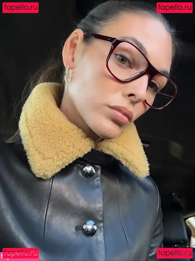 Vittoria Ceretti Onlyfans Photo Gallery 