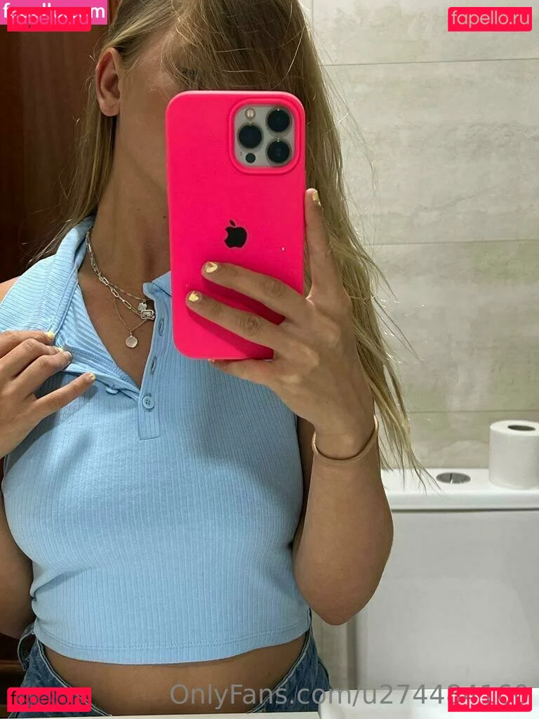 evelynilyina Onlyfans Photo Gallery 