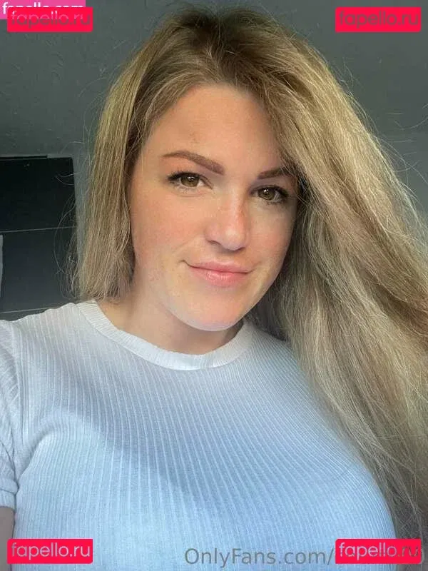 Courtney Onlyfans Photo Gallery 