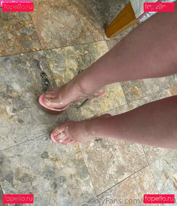 Courtney Onlyfans Photo Gallery 