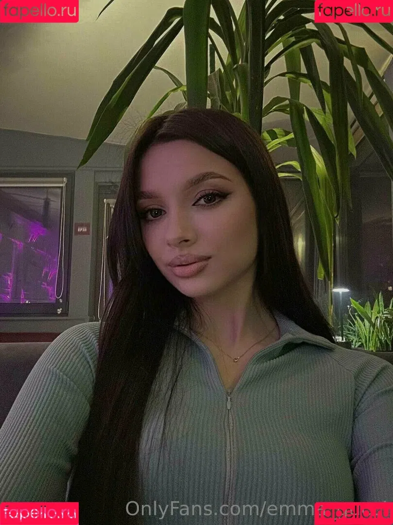 emma_gucci Onlyfans Photo Gallery 