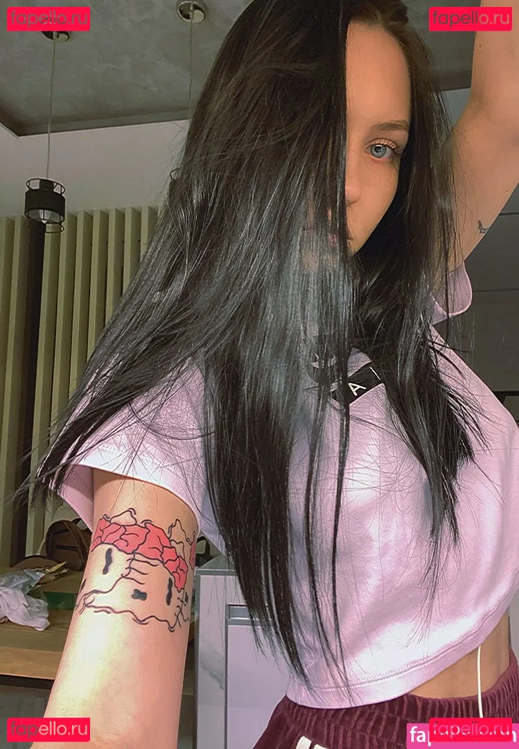 emma_gucci Onlyfans Photo Gallery 