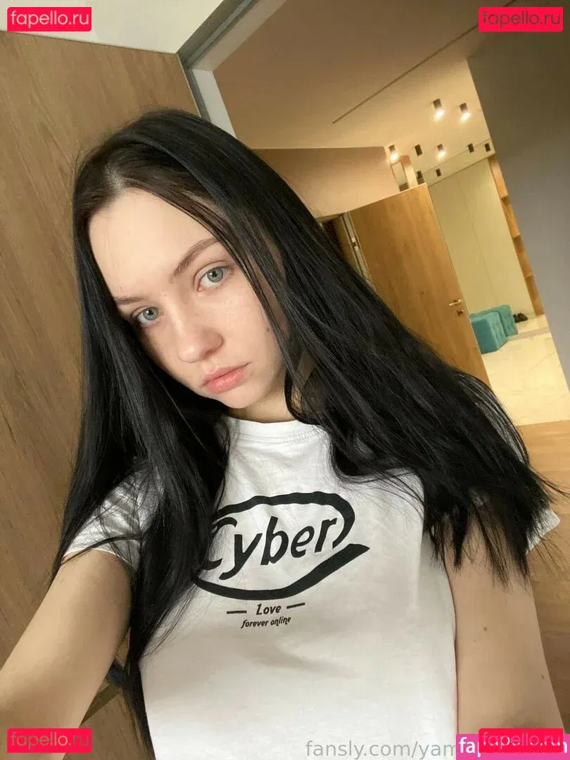 emma_gucci Onlyfans Photo Gallery 