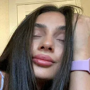 kirarealbabe Onlyfans Photo Gallery 