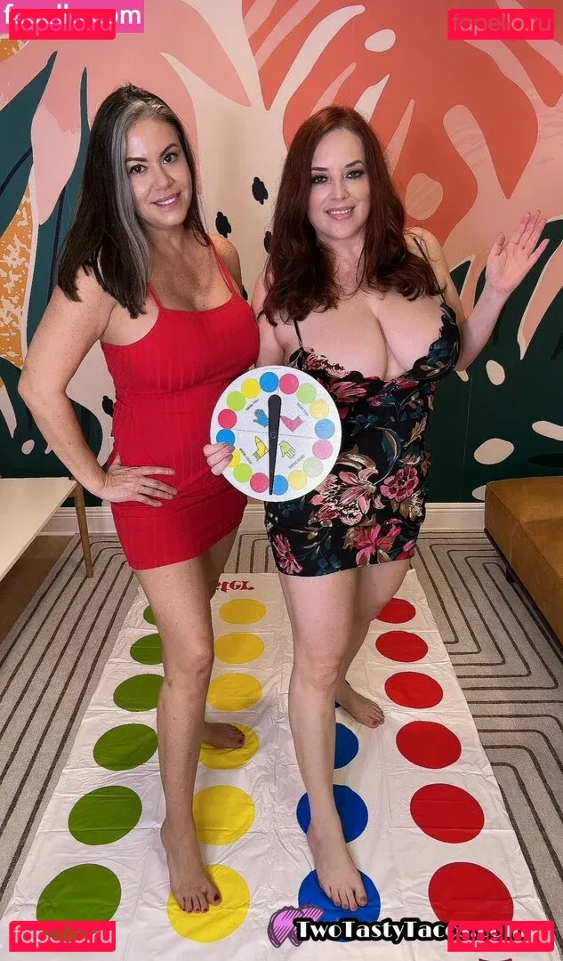 twotastytacos Onlyfans Photo Gallery 