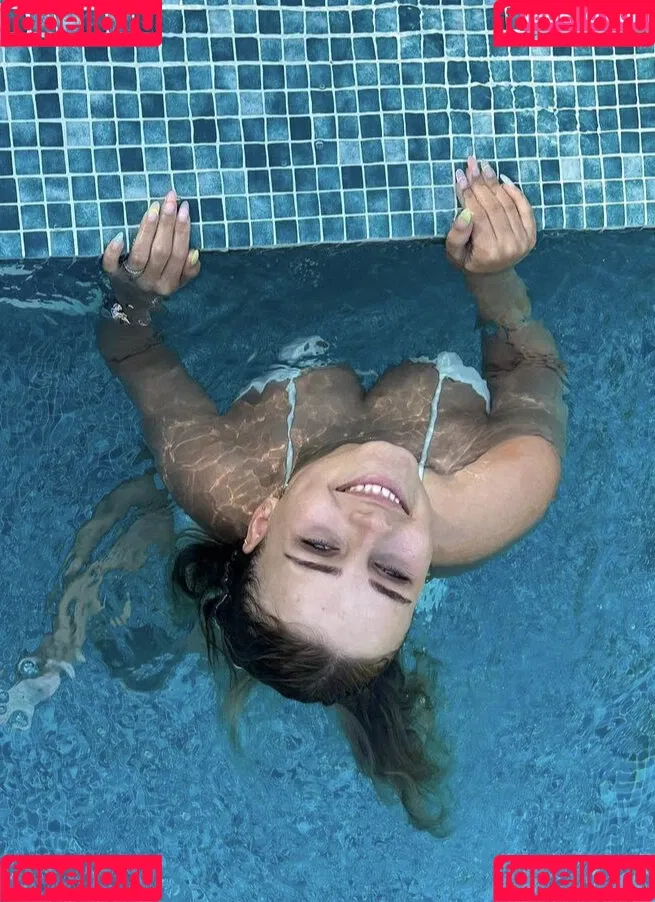 eyFreundin Onlyfans Photo Gallery 