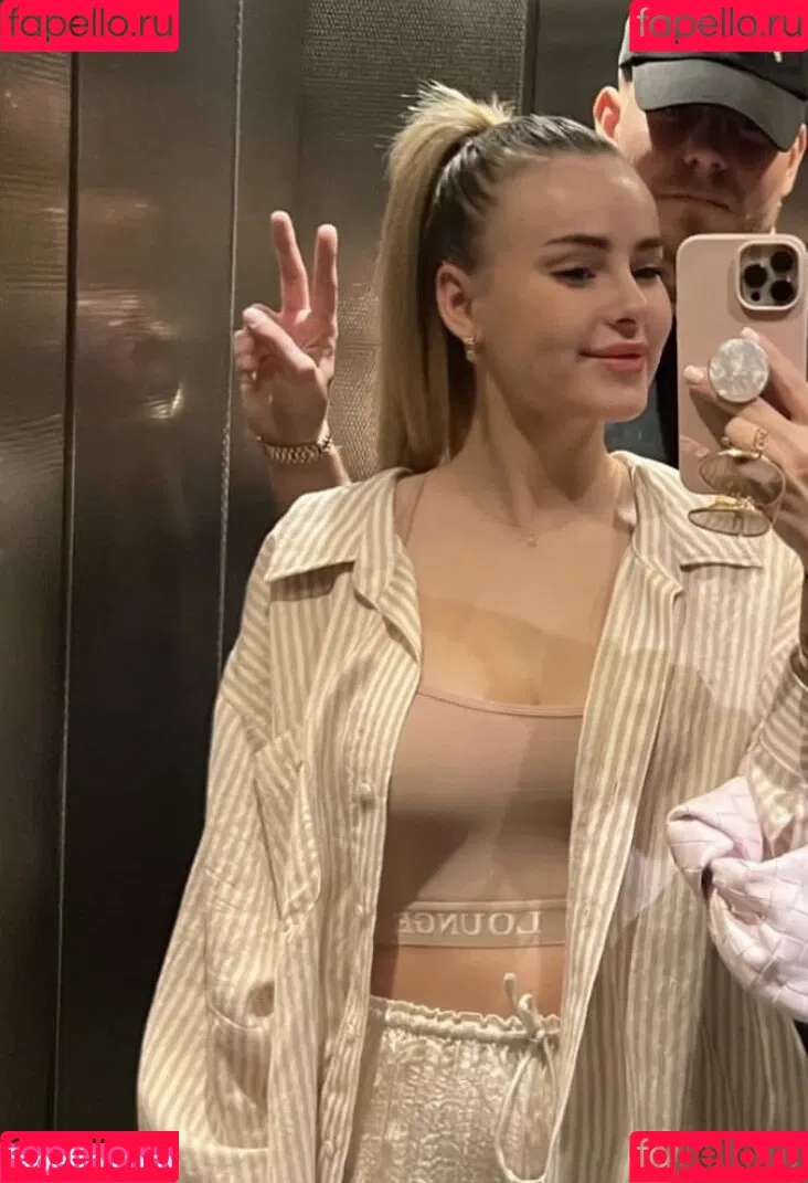 eyFreundin Onlyfans Photo Gallery 