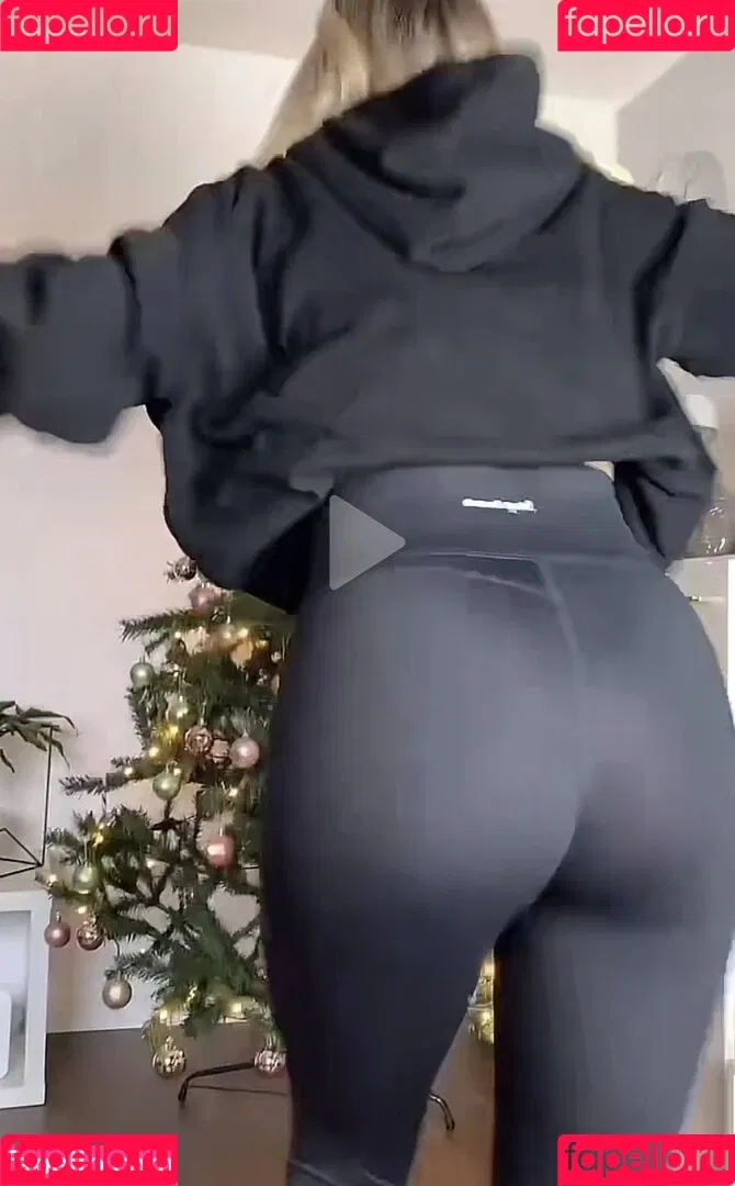 eyFreundin Onlyfans Photo Gallery 