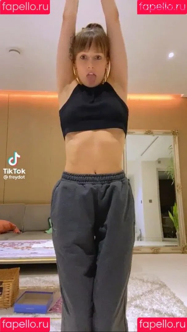 rchhhll Onlyfans Photo Gallery 