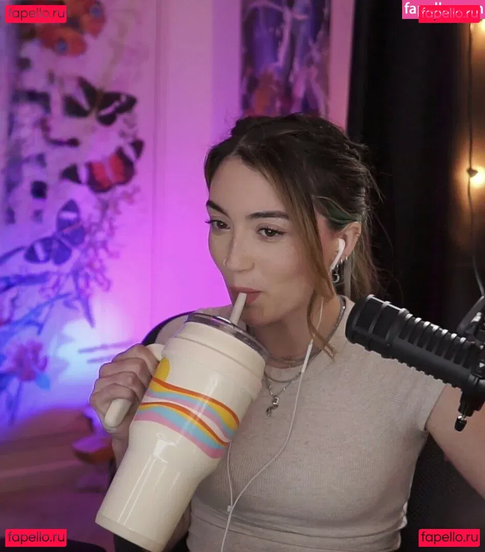 Skyytea Onlyfans Photo Gallery 