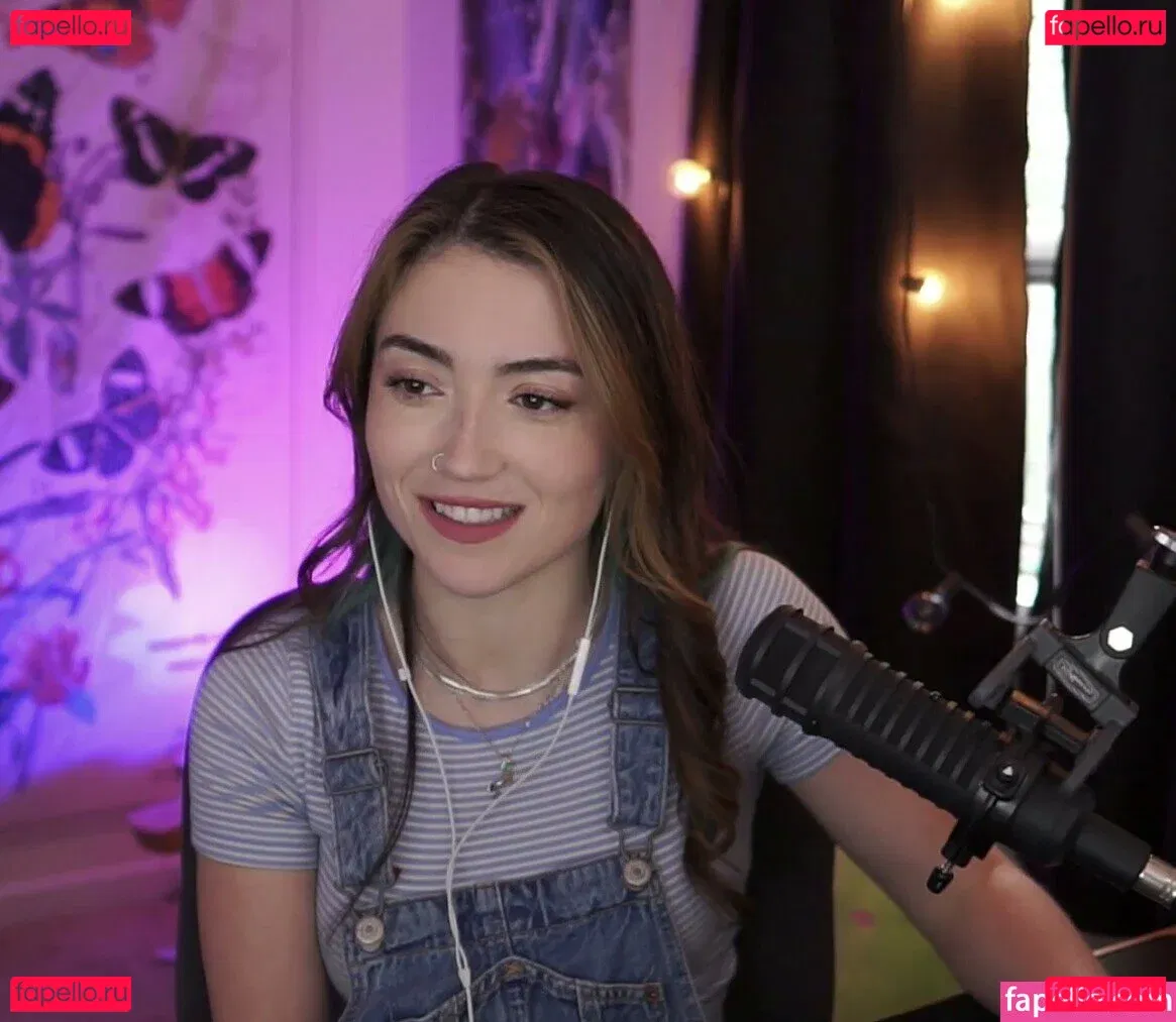 Skyytea Onlyfans Photo Gallery 