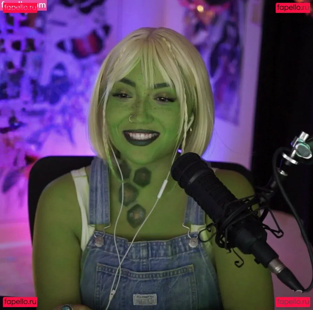 Skyytea Onlyfans Photo Gallery 