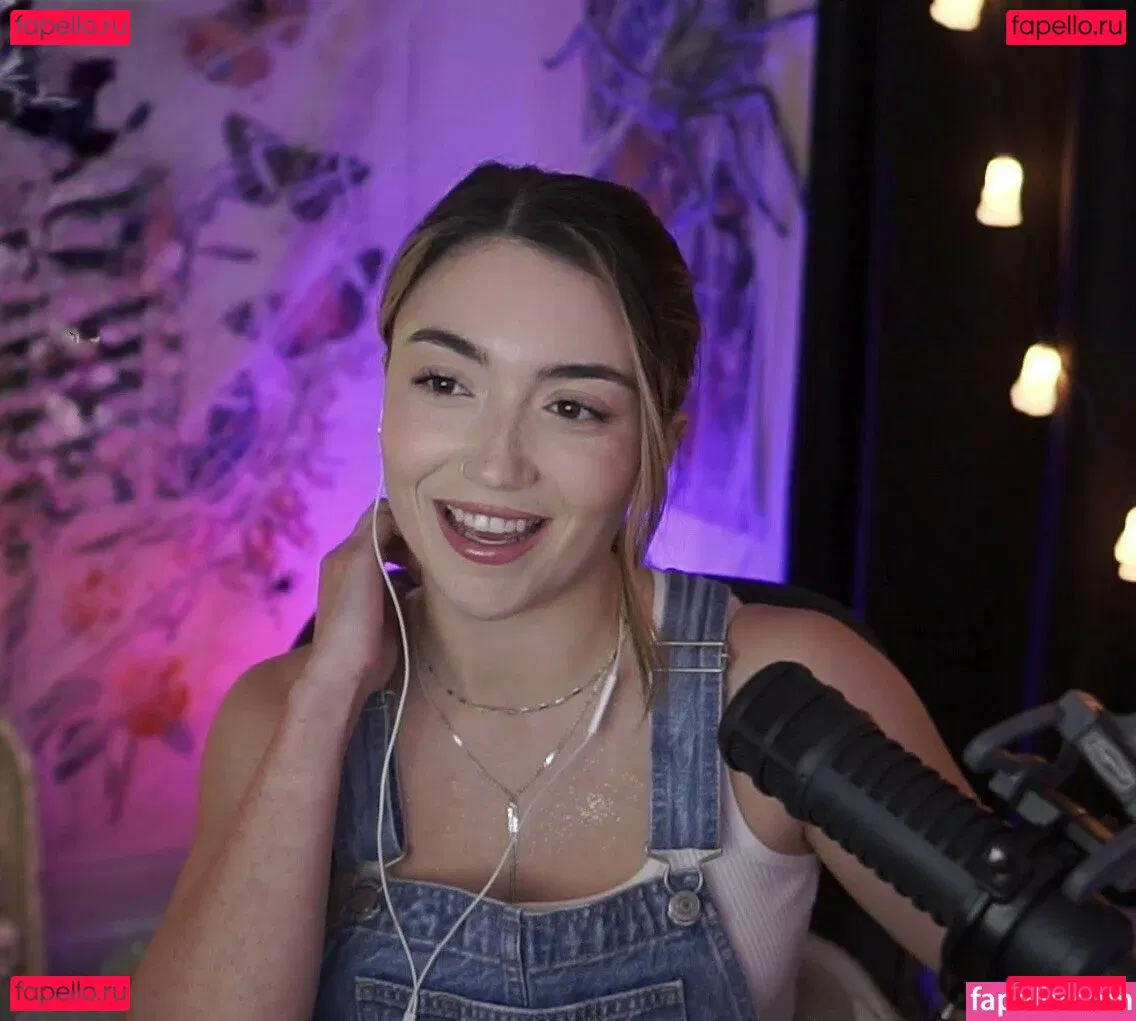 Skyytea Onlyfans Photo Gallery 