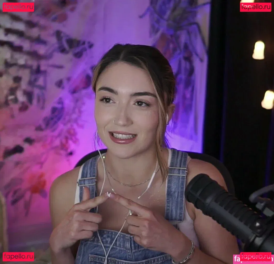 Skyytea Onlyfans Photo Gallery 