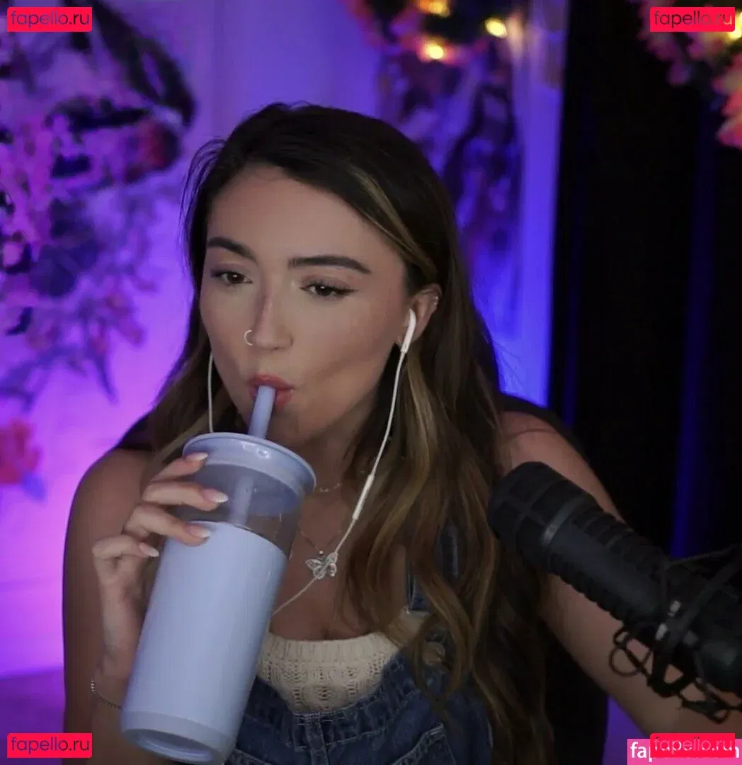 Skyytea Onlyfans Photo Gallery 