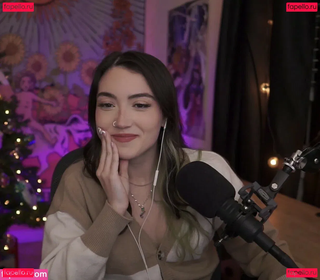 Skyytea Onlyfans Photo Gallery 