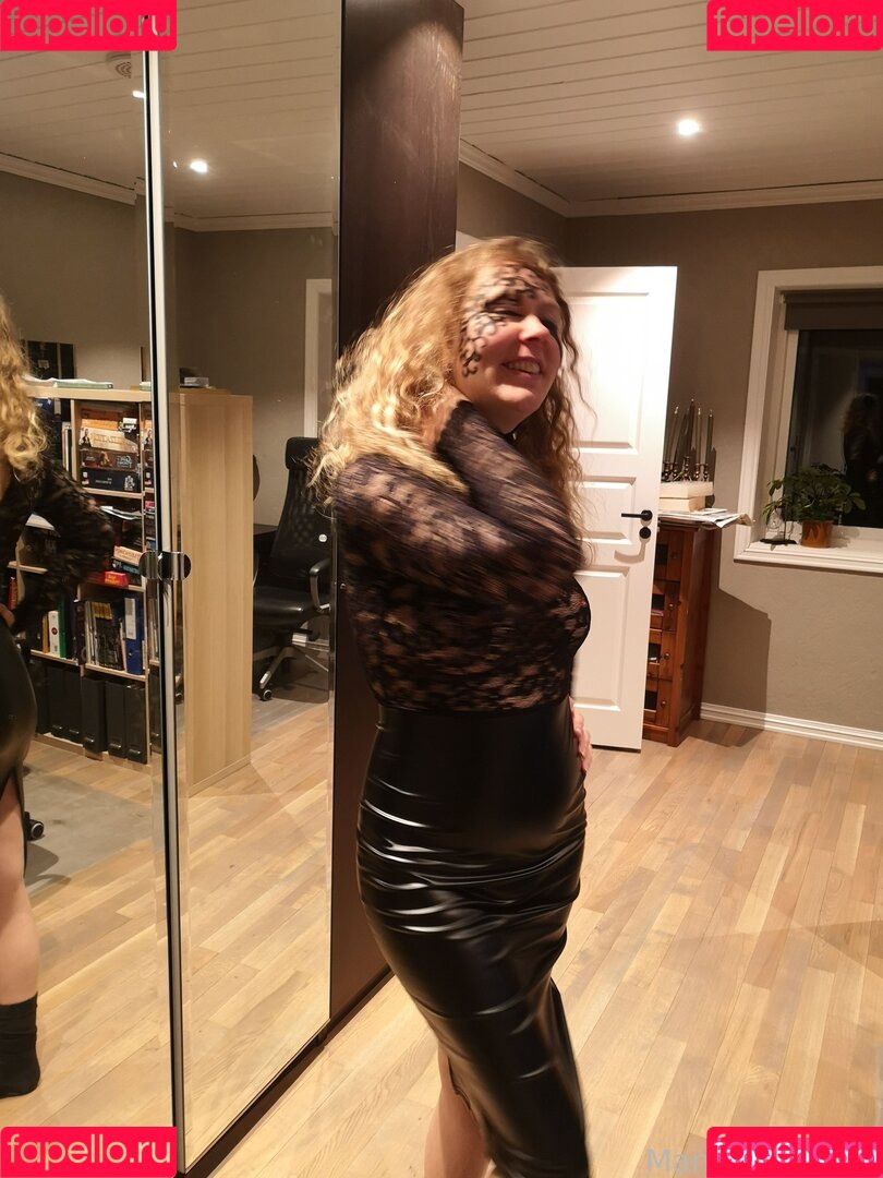 Mankhelekwen Onlyfans Photo Gallery 