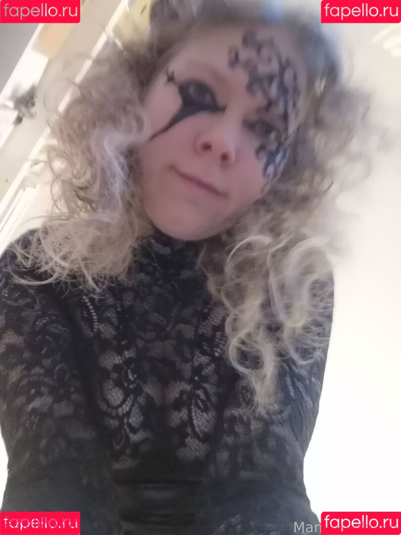 Mankhelekwen Onlyfans Photo Gallery 