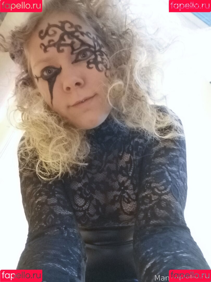 Mankhelekwen Onlyfans Photo Gallery 