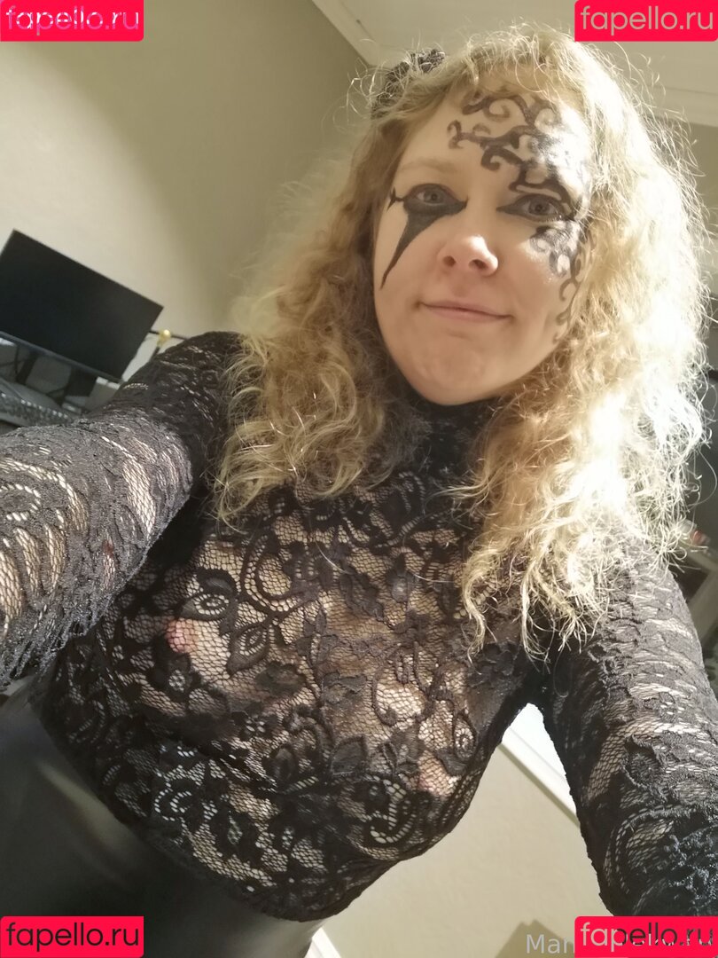 Mankhelekwen Onlyfans Photo Gallery 