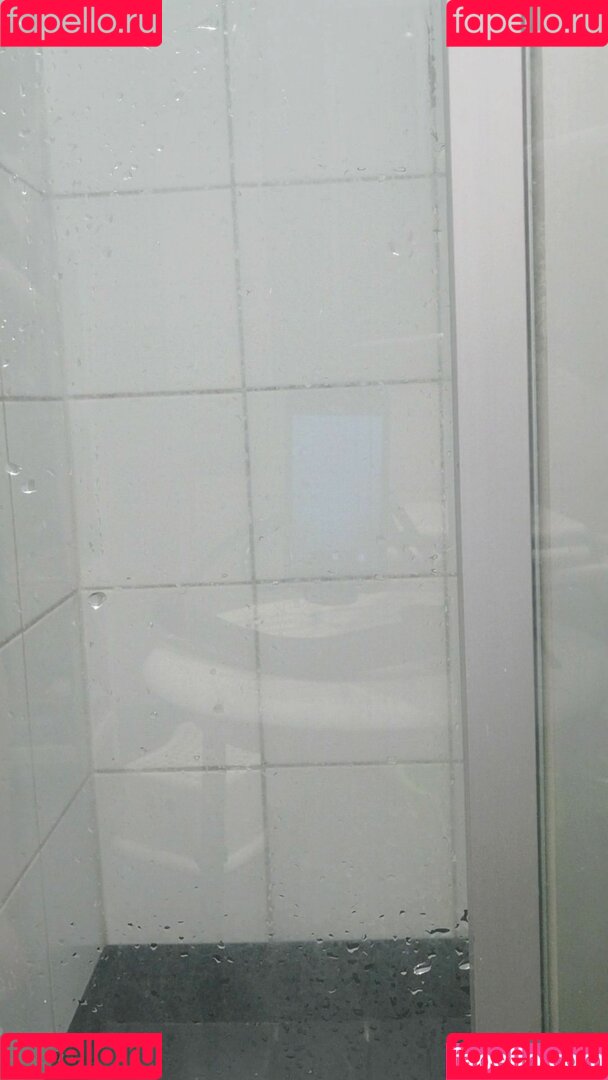 Mankhelekwen Onlyfans Photo Gallery 