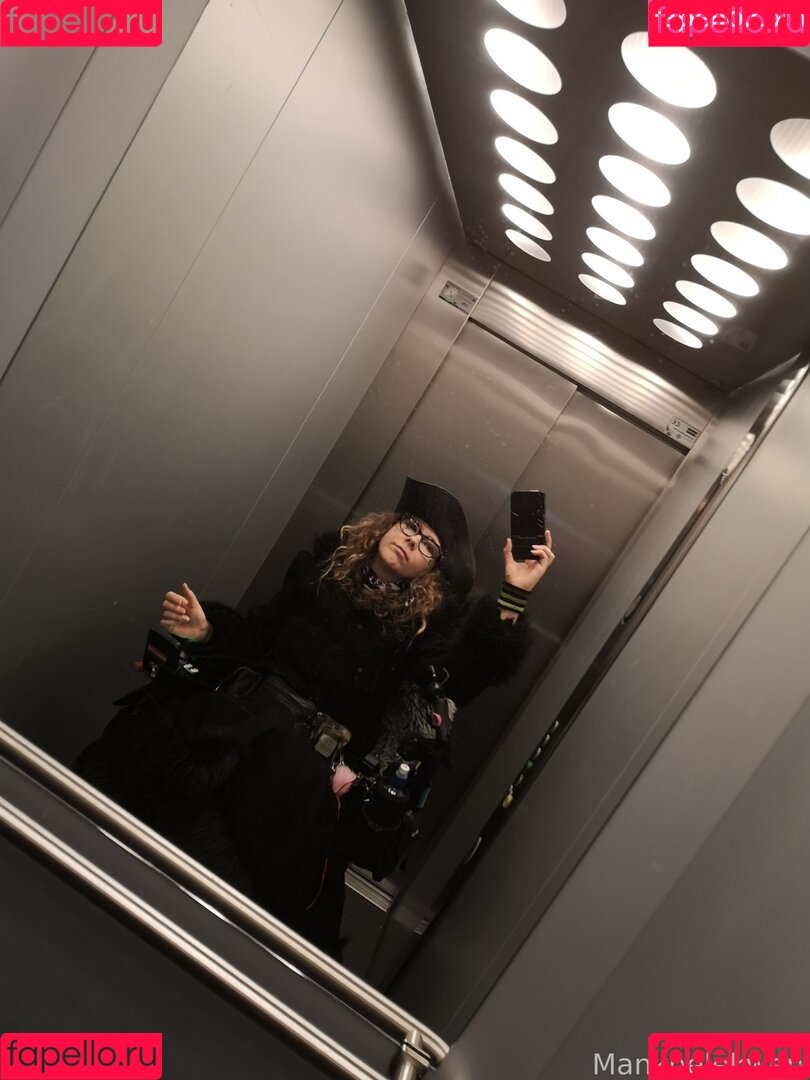 Mankhelekwen Onlyfans Photo Gallery 