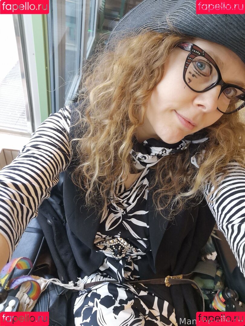 Mankhelekwen Onlyfans Photo Gallery 